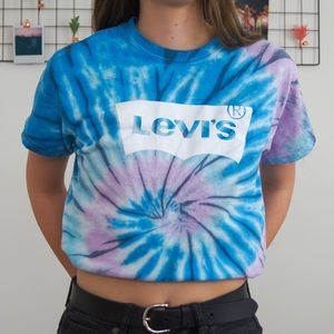 Tie dye Levi’s tee
